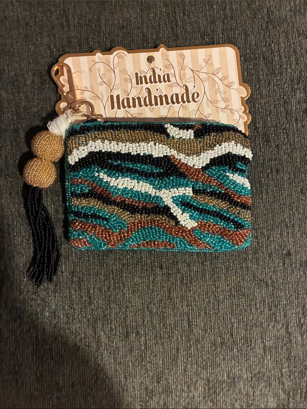 Beaded Coin Purse in Teal, White & Brown #beadedbag
